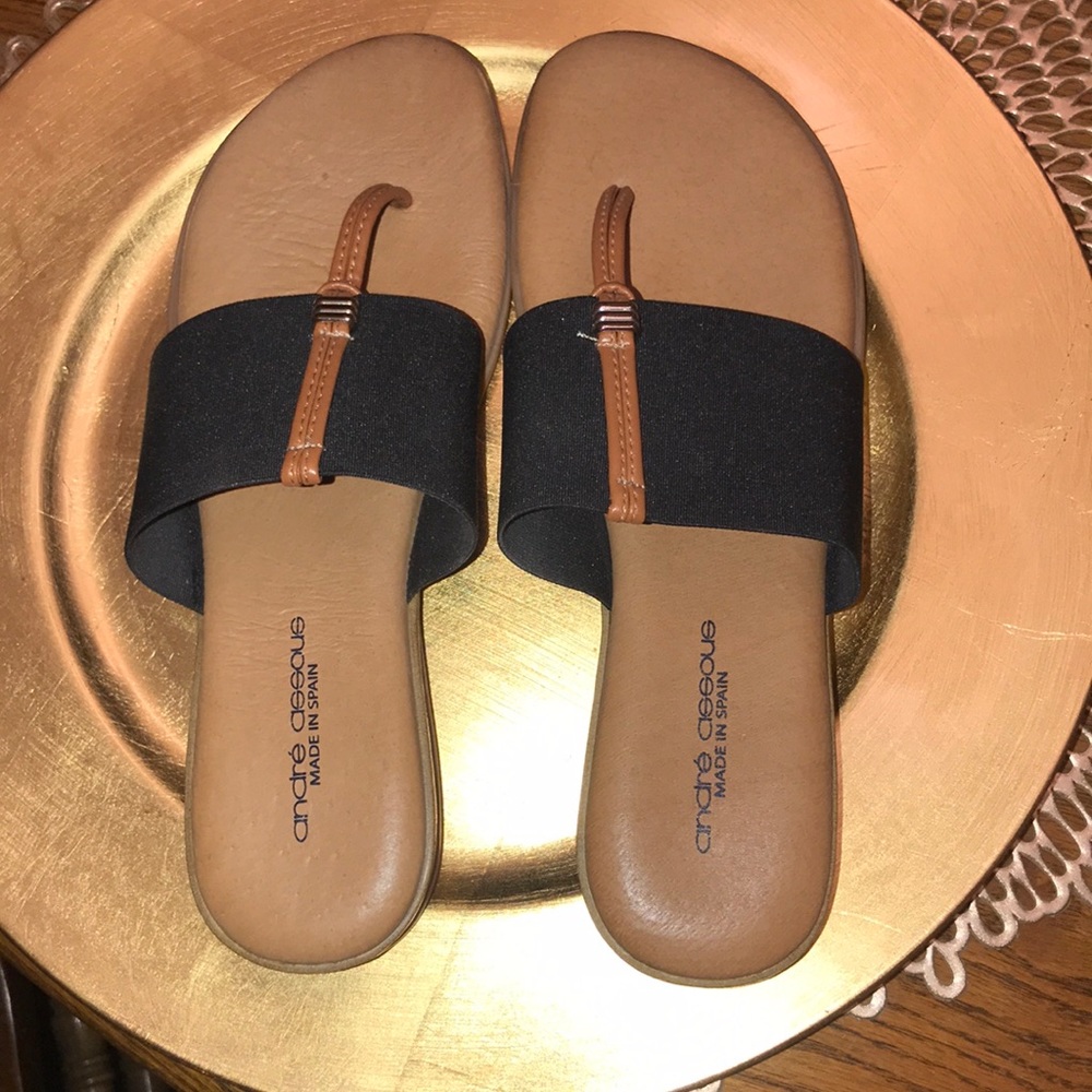 andre assous sandals